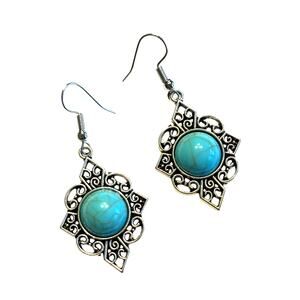Pierced earrings silvertone faux turquoise blue stone drop dangle southwestern